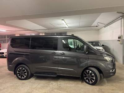 Ford Tourneo Custom 320 2.0 EcoBlue 130CV MHEV PL Titanium Giallo usata Bergamo