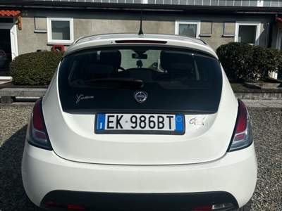 Lancia Ypsilon Lancia Ypsilon 95CV-10.000km Bianco usata Biella
