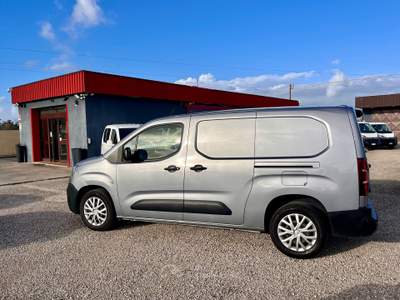 Citroen Berlingo FURGONE - XL CLUB 1.5 DIESEL 130CV - FULL OPTION Grigio usata Latina