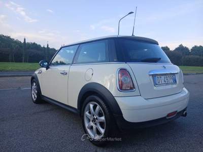 MINI One neopatentati Bianco usata Massa