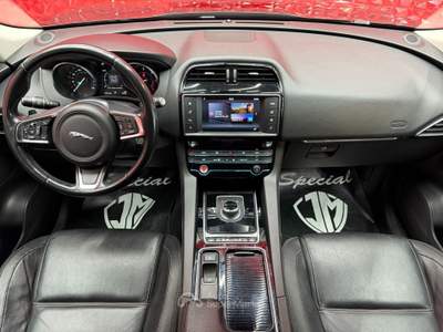 Jaguar F-Pace AWD UNICO PROPRIETARIO total black Nero usata Agliana