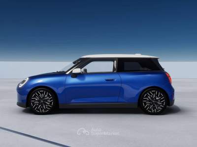 MINI Clubman Cooper SE Favoured Pacchetto M Blu/Azzurro usata Modena