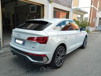 Audi Q5 Sportback 40 2.0 tdi mhev 12V S line quattro s-tronic Bianco usata Canelli