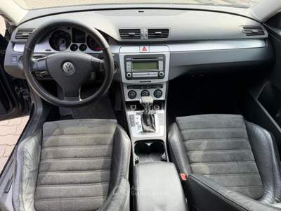 Volkswagen Passat Variant Station Wagon 2.0 tdi Sportline dsg Nero usata Guastalla