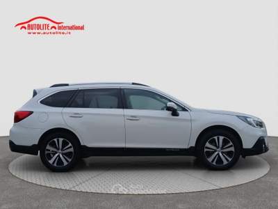 Subaru Outback 2.5i Lineartronic Premium 4WD GPL Bianco usata San Zenone degli Ezzelini
