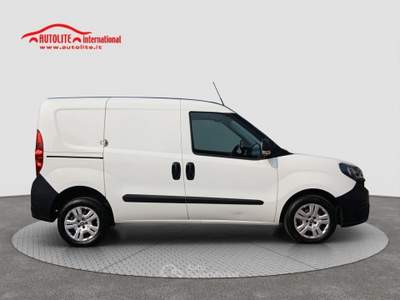 Fiat Doblò Doblò 1.6 MJT 105CV S&amp;S PC-TN Cargo Lounge Bianco usata San Zenone degli Ezzelini