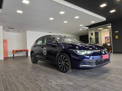 Volkswagen Golf Style PHEV 1.5 150CV Blu/Azzurro usata Ferrara