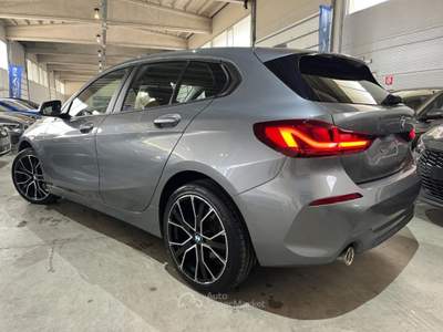 BMW Serie 1 118i i 5p. Business Advantage "18 Msport /Nav/F.Led/Par Grigio usata Savigliano
