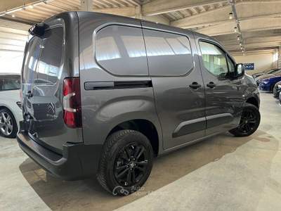Citroen Berlingo BlueHDi 130 EAT8 S&S Van M Club Telecam/cerchi leg Grigio usata Savigliano