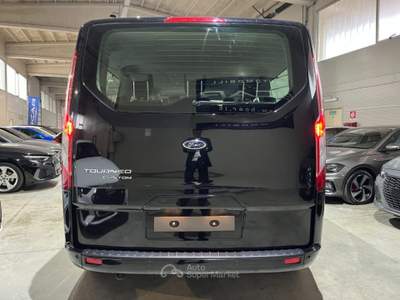 Ford Tourneo Custom 320 2.0 E.Blue 150CV PL Titanium 9 POSTI PARK PLUS Nero usata Savigliano