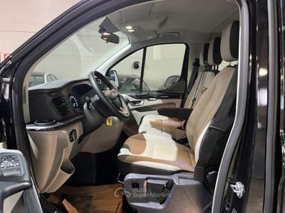 Ford Tourneo Custom 320 2.0 E.Blue 150CV PL Titanium 9 POSTI PARK PLUS Nero usata Savigliano