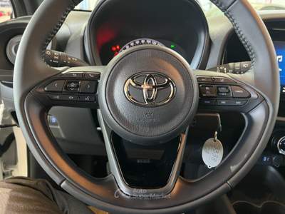 Toyota Aygo 1.0 VVT-i 72 CV 5 porte Active UFFICIALE ITA. Bianco usata Savigliano