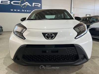 Toyota Aygo X 1.0 VVT-i 72 CV 5 porte Active UFFICIALE ITALIA Bianco usata Savigliano