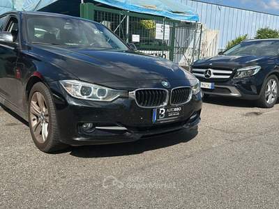 BMW Serie 3 318d 318d Sport berlina Nero usata Torino