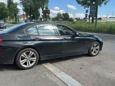 BMW Serie 3 318d 318d Sport berlina Nero usata Torino