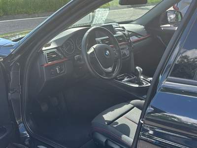 BMW Serie 3 318d 318d Sport berlina Nero usata Torino