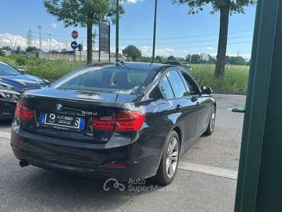 BMW Serie 3 318d 318d Sport berlina Nero usata Torino
