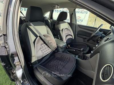 Ford Focus (110CV) 5p. TITANIUM Grigio usata Napoli