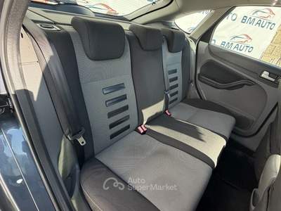 Ford Focus (110CV) 5p. TITANIUM Grigio usata Napoli