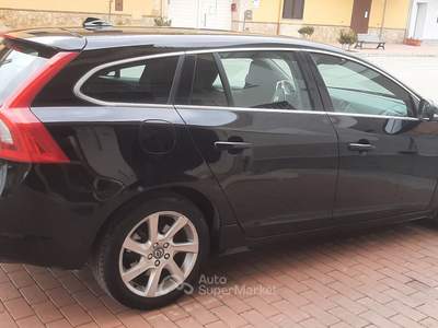 Volvo V60 Auto in ottime condizioni Generali Nero usata Villa Literno