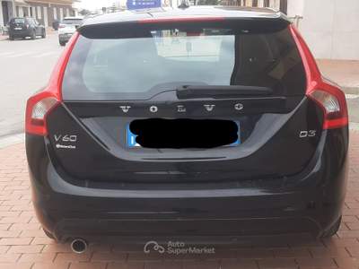 Volvo V60 Auto in ottime condizioni Generali Nero usata Villa Literno