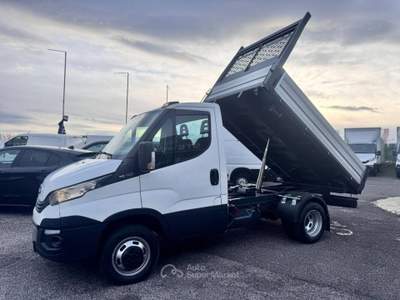 Iveco Daily  Bianco usata Marino