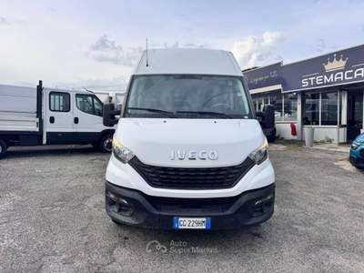Iveco Daily  Bianco usata Marino
