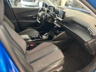 Peugeot 2008 PureTech 130 S&S EAT8 Allure Pack Blu/Azzurro usata Modena