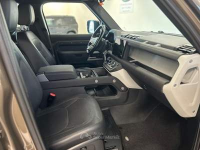 Land Rover Defender 110 3.0D I6 200 CV AWD Auto SE Grigio usata Modena