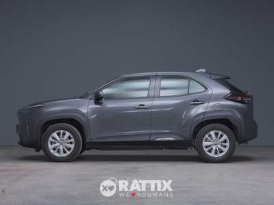 Toyota Yaris Cross yaris cross 1.5h business fwd 116cv e-cvt Grigio usata Barzago