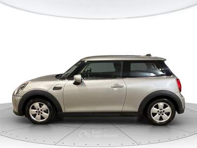 MINI Clubman 1.5 cooper essential auto Argento usata Verona
