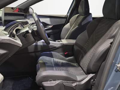 Peugeot 3008  1.2 hybrid gt 145cv e-dcs6 Blu/Azzurro usata Firenze
