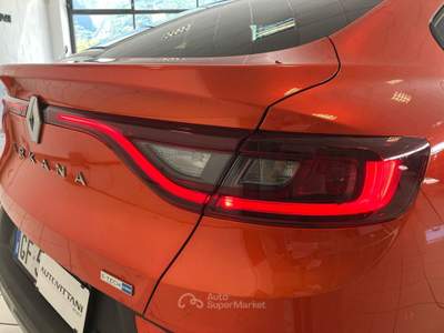 Renault Arkana Arkana 1.6 E-Tech full hybrid R.S. Line Auto 145cv Arancione usata Como
