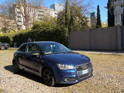Audi A1 Interni come nuovi in pelle bianca, non fumatore usata Torino