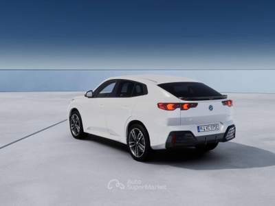 BMW X2 iX2 eDrive20 MSport Bianco usata Modena