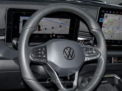 Volkswagen T-Roc 1.5 eTSI DSG R-LINE Black Style Cerchi 20, IQ Drive, head-up Blu/Azzurro usata Moncalieri