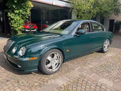 Jaguar S-Type 2.5 Cat. GPL Verde usata ROSà