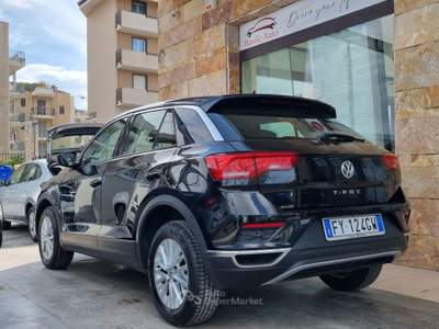 Volkswagen T-Roc SCR Style BlueMotion Technology Nero usata Altamura