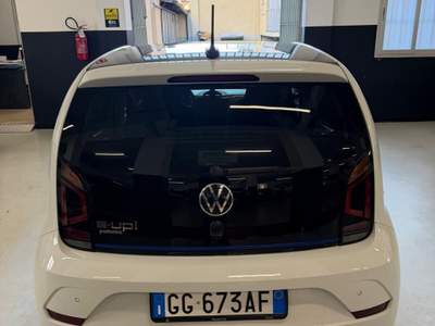Volkswagen up! up! e-up! 82 CV Bianco usata Torino
