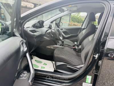 Peugeot 2008 1.2 Active 110.000 Km!!!  NEOPATENTATI Nero usata Villadose