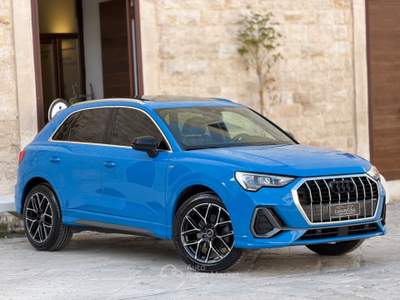 Audi Q3 150 CV S-TRONIC S-LINE EDITION TETTO Blu/Azzurro usata Santeramo in Colle