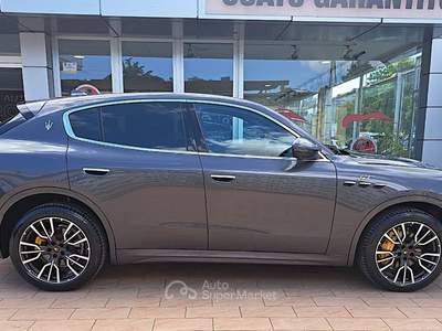 Maserati Grecale Grecale 2.0 mhev GT 300cv auto Grigio usata Casoria