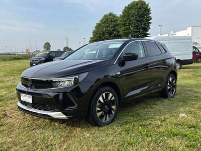 Opel Grandland X 1.5 130cv AT8 Business Elegance Nero usata Rovigo