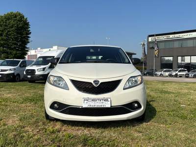 Lancia Ypsilon 1.2 69cv Silver Bianco usata Rovigo