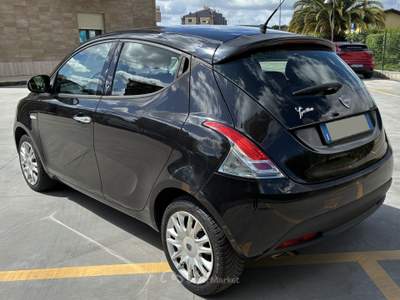 Lancia Ypsilon Ypsilon 1.2 8v Argento 69cv usata SORA