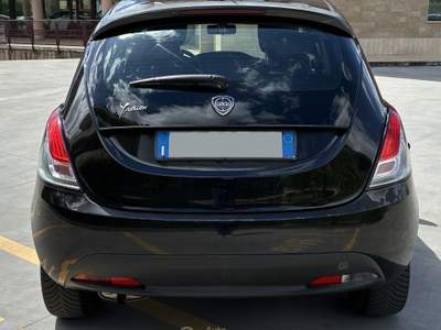 Lancia Ypsilon Ypsilon 1.2 8v Argento 69cv usata SORA