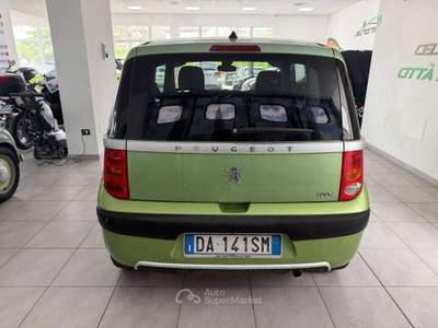 Peugeot 1007 1007 1.4 hdi Verde usata Foligno