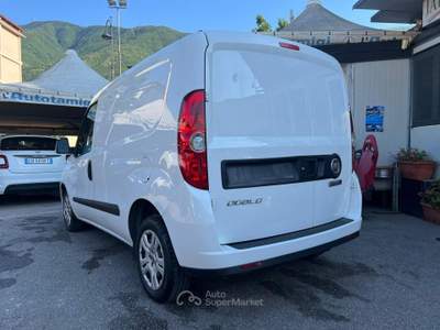 Fiat Doblò 1.6 Mjet 16v 105CV SX 3POSTI t.a. Euro 6 Bianco usata Nocera Inferiore