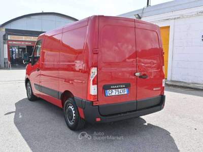 Renault Master T28 2.3 DCI 135CV 6M. PC-TN PORTATA 822KG FURGONE ICE Rosso usata Salerno