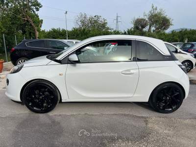 Opel Adam 1.4 GLAM 100cv MT5 Start&Stop +GPL Bianco usata Striano